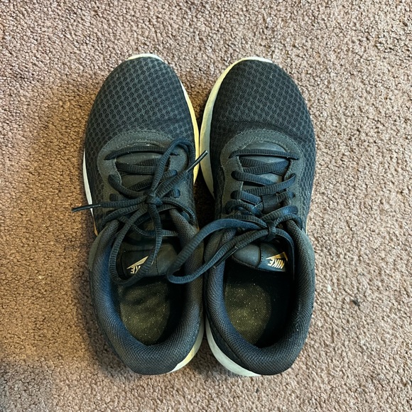 Nike Sneakers - Picture 2 of 4